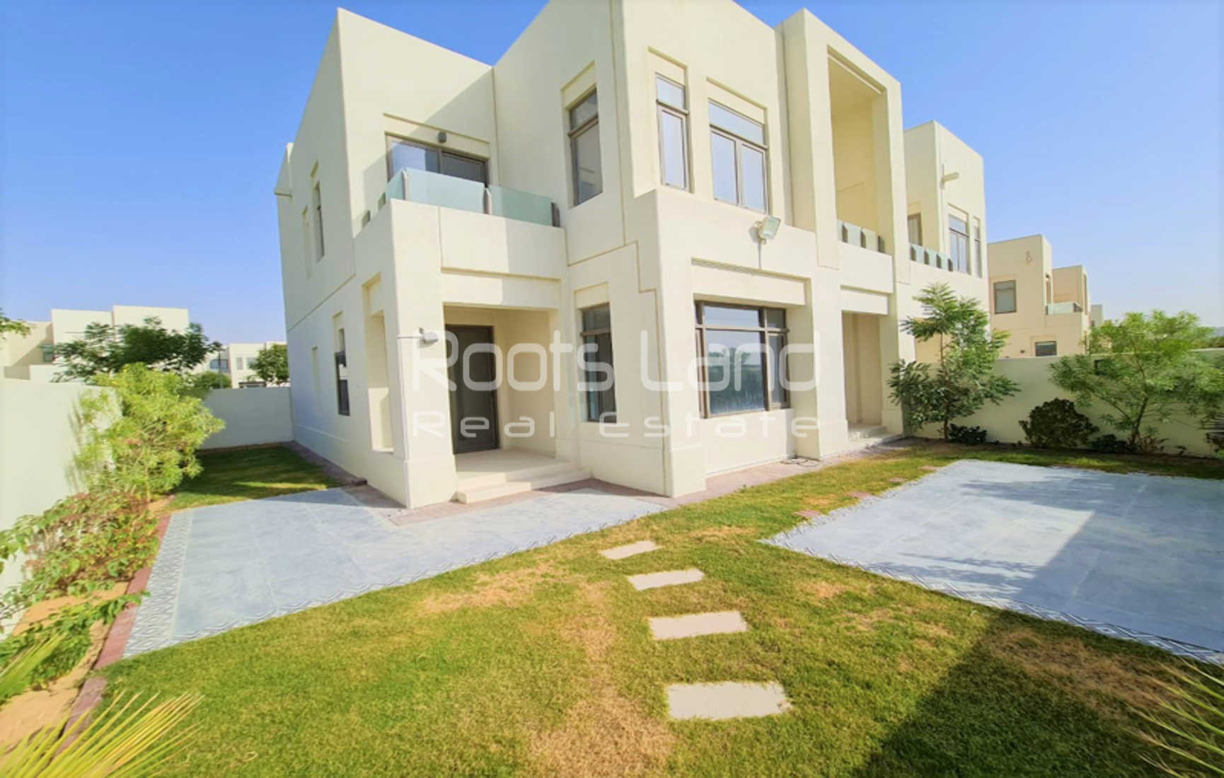 Corner Villa | Landscaped Garden | Single Row